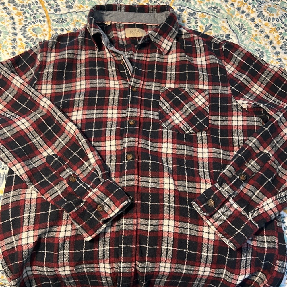 Men’s M flannel hardly worn.
